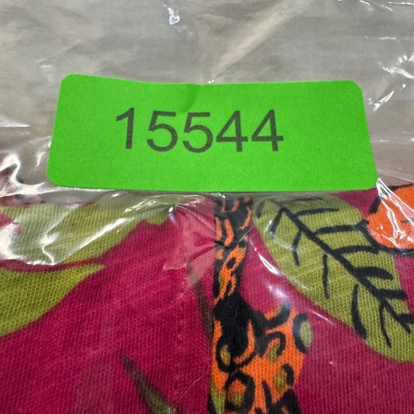 C&C California Women's Bright Safari Jungle 3/4 Sleeve T-Shirt Top 3X V-Neck - Picture 12 of 12